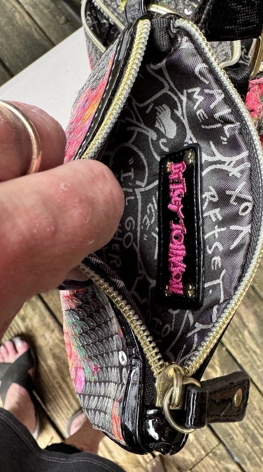 Bandolera Betsey Johnson Flor Lentejuelas con Monedero Foto 3 de 4