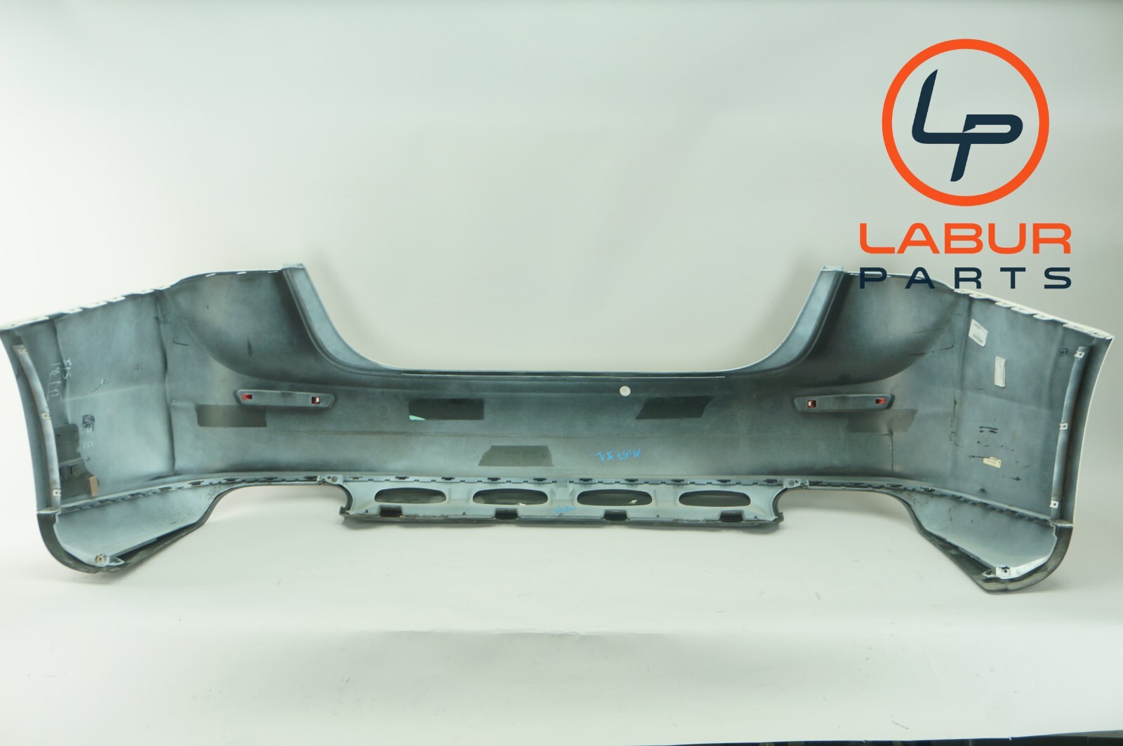 M157 14-17 Maserati Ghibli Rear Bumper Cover Assembly White BR452