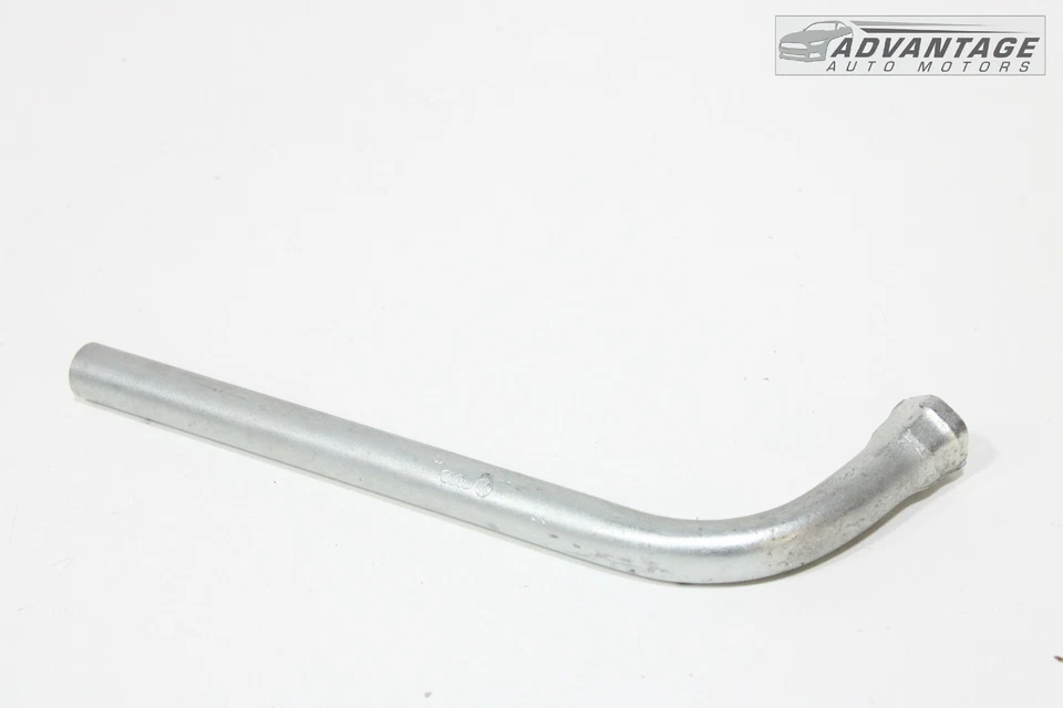 AUDI A7 2012-2018 LLAVE DE TUERCA HERRAMIENTA NEUMÁTICO DE REPUESTO DE EMERGENCIA 8N0012219 OEM Foto 2 de 4