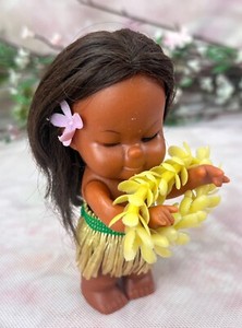 1960’s ANEKONA Hawaiian Rubber Hula Doll HONG KONG Grass Skirt/Lei ~READ~