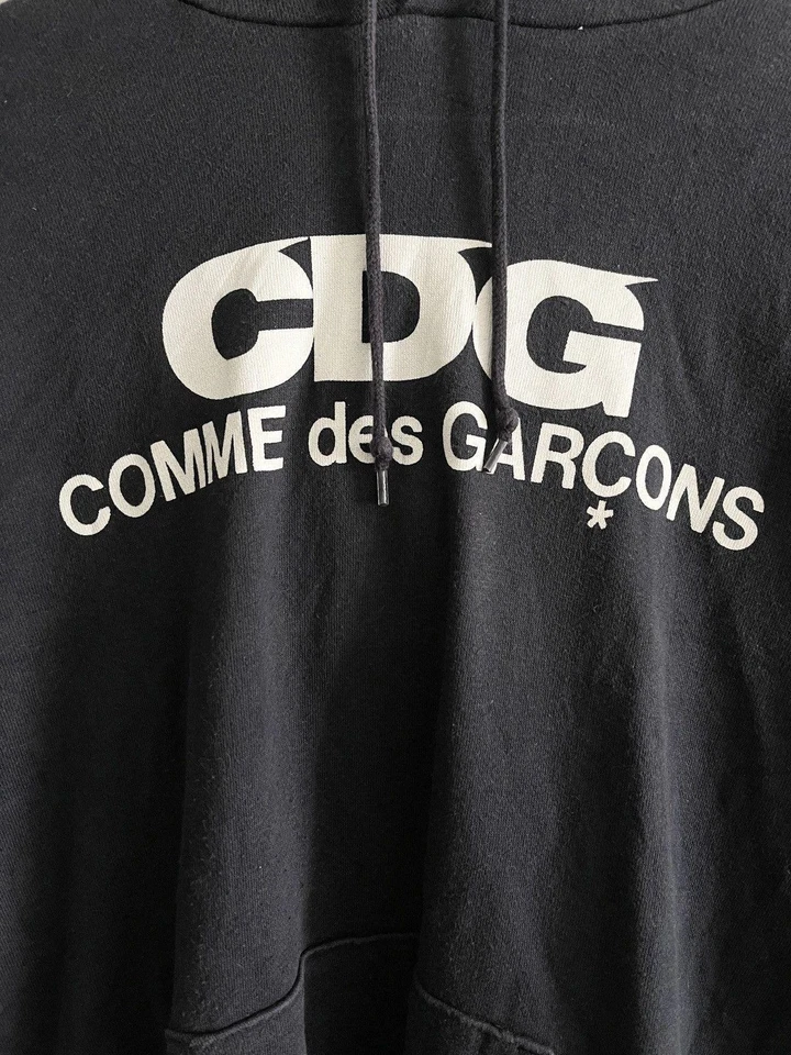 ¡ROBO! Sudadera con capucha Comme Des Garcons CDG Logo años 2010 (L) Foto 3 de 4