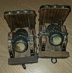 VINTAGE - Pair of Artillery Cannon War Timber Wood And Metal Bookends - 2 pieces