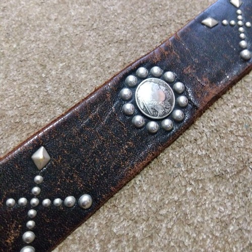 Cintura in pelle marrone 32 pollici HTC borchiata vita nera 4 cm usata - Foto 5 di 20