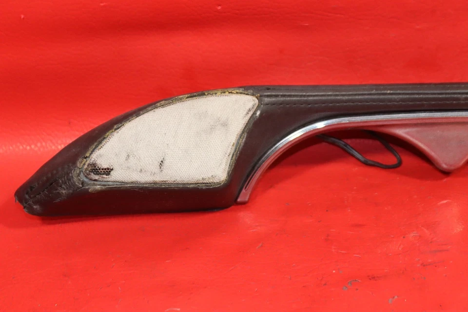 2007 HARLEY-DAVIDSON ELECTRA GLIDE ULTRA CLASSIC FLHTCUSE DASH TWEETER SPEAKERS - Image 2 of 4