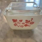 Vintage Pyrex Pink Gooseberry Refrigerator Dish With Lid #501  1 1/2 Cup