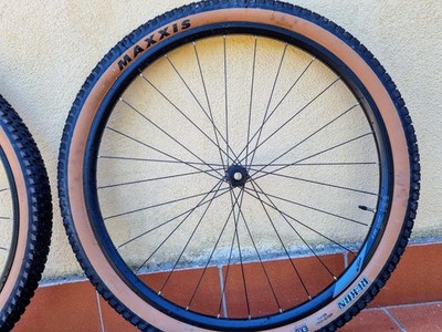 KTM Line - DT Swiss MTB Laufräder mit Reifen MAXXIS REKON 29x2,40 EXO TR