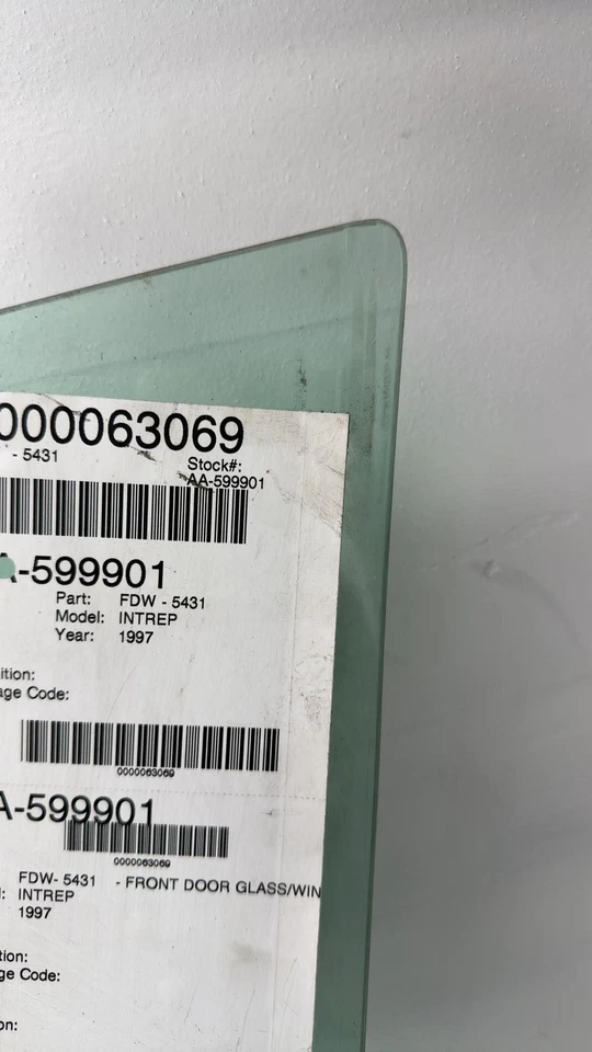 97 DODGE INTREPID Front Door Glass/window Dodge Right - Image 4 of 4