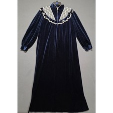 Vandemere Rich Blue Velvet Robe Women Medium Grannycore House Dark Lace Yoke VTG