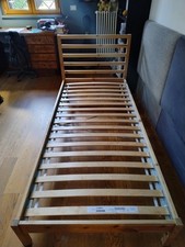 BASE LETTO IN LEGNO. UNA PIAZZA 