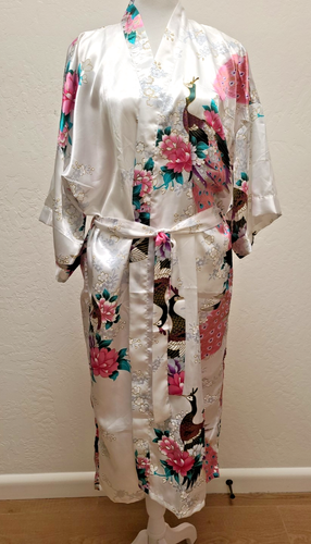 Sam Well Collection Women Satin/Silk Robe in Elegant Peacock Design One Size