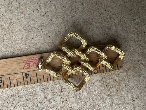 Vintage Dolce & Gabbana D&G Gold Tone Chain Link Cross Pendant 3.5” RARE - Picture 9 of 10