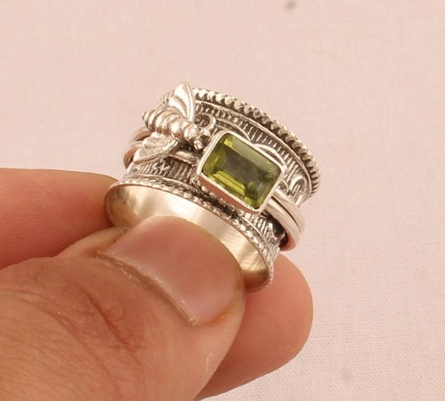 Sterling Silver Peridot Spinner Minimalist Ring, Boho Ring, Anxiety Ring - Picture 3 of 3