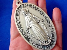 Grande VIRGEN MARÍA MILAGROSA Medalla de Devoción 3-1/2" Medalla Santa Italia Corazones Gemelos