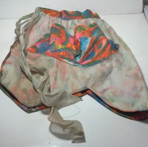 Vintage reversable Apron w/ pocket on one side. - Picture 3 of 3