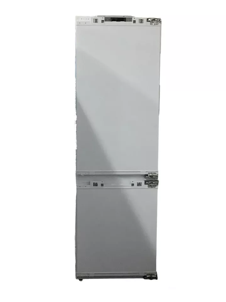 Frigorífico Blomberg BRFB1052FFBIN blanco 22" listo para panel Foto 3 de 4