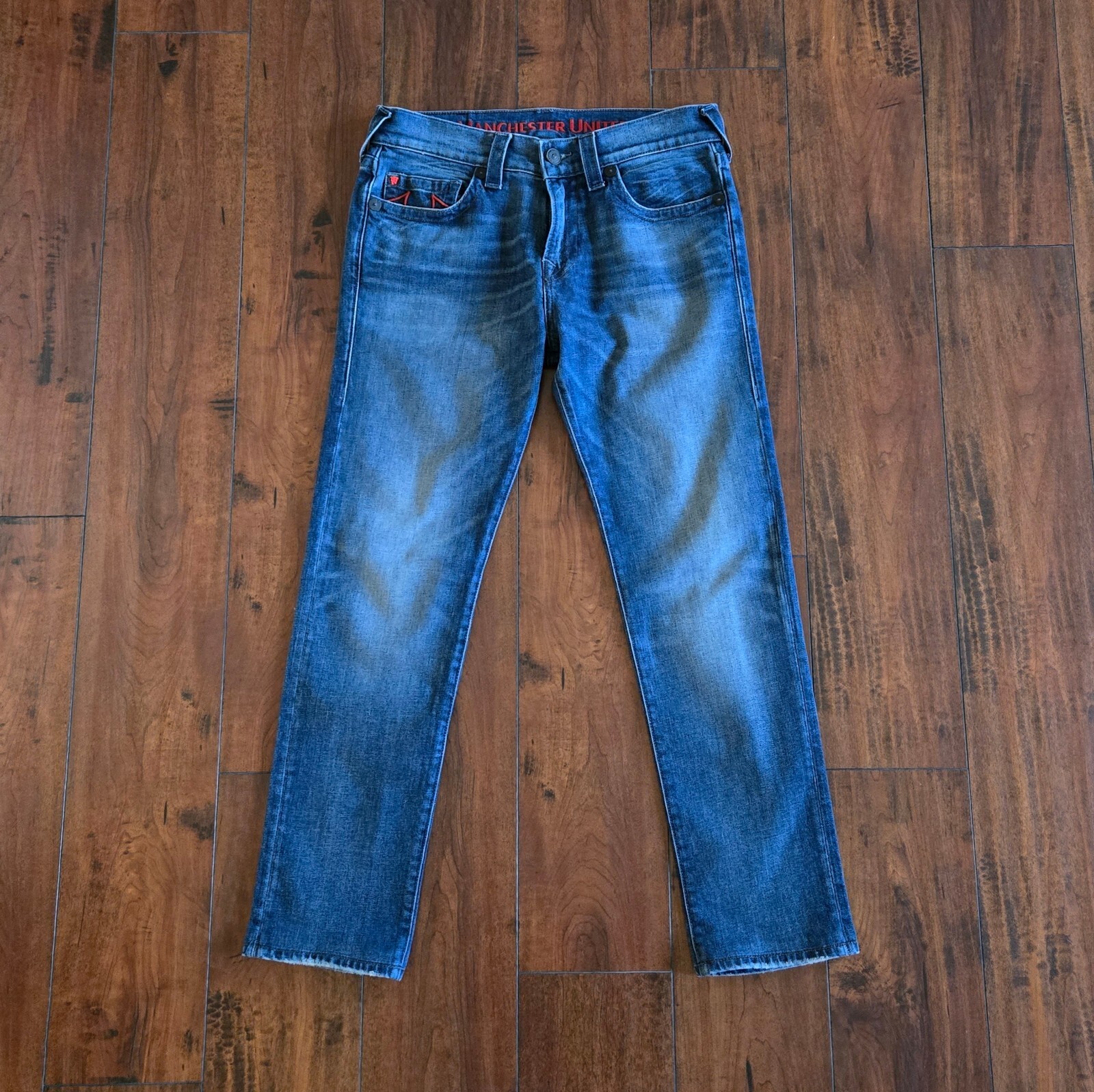 True Religion Men's Denim Manchester United Rocco SE Red Stitch Jeans Size 32 thumbnail 3