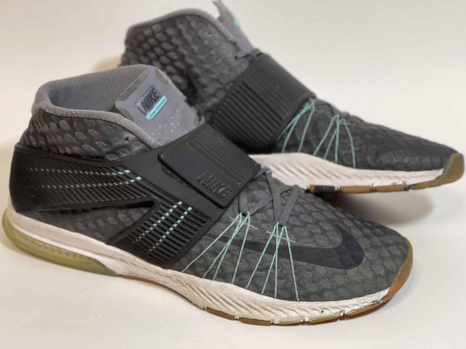 nike zoom train toranada