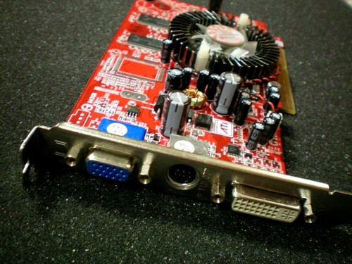 GeCube ATI Radeon 9600 PRO 256MB 128bit AGP - Picture 11 of 12
