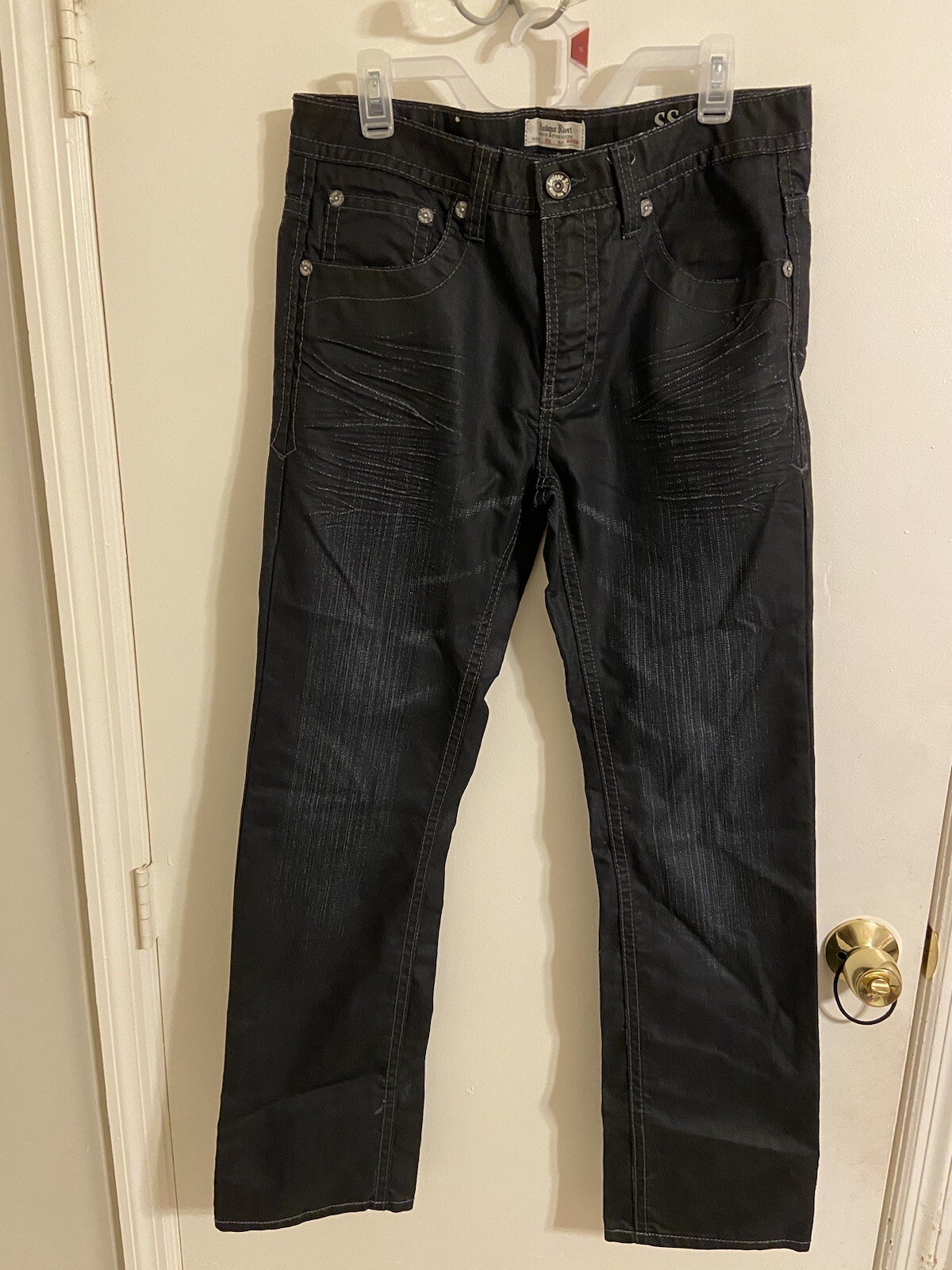 Antique Rivet Jeans Gem