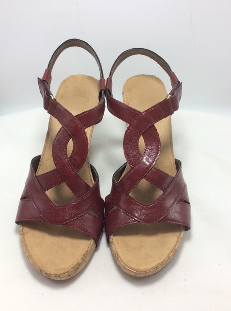 Aerosoles âWonderplushâ Red Wedge Sandals Size 8 | eBay
