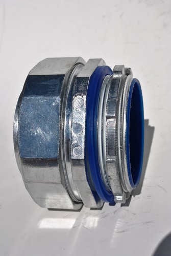 3" Straight Liquid Tight Connector With Insulated Throat, Die Cast, Cat.# SSN-30 - Picture 3 of 5