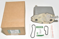 LAND ROVER FREELANDER 2 L359 Ölkühler LR041257 Neuwertig