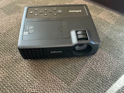 InFocus IN1116 DLP Projector with Accessories - Lamp Timer : 10 Hours