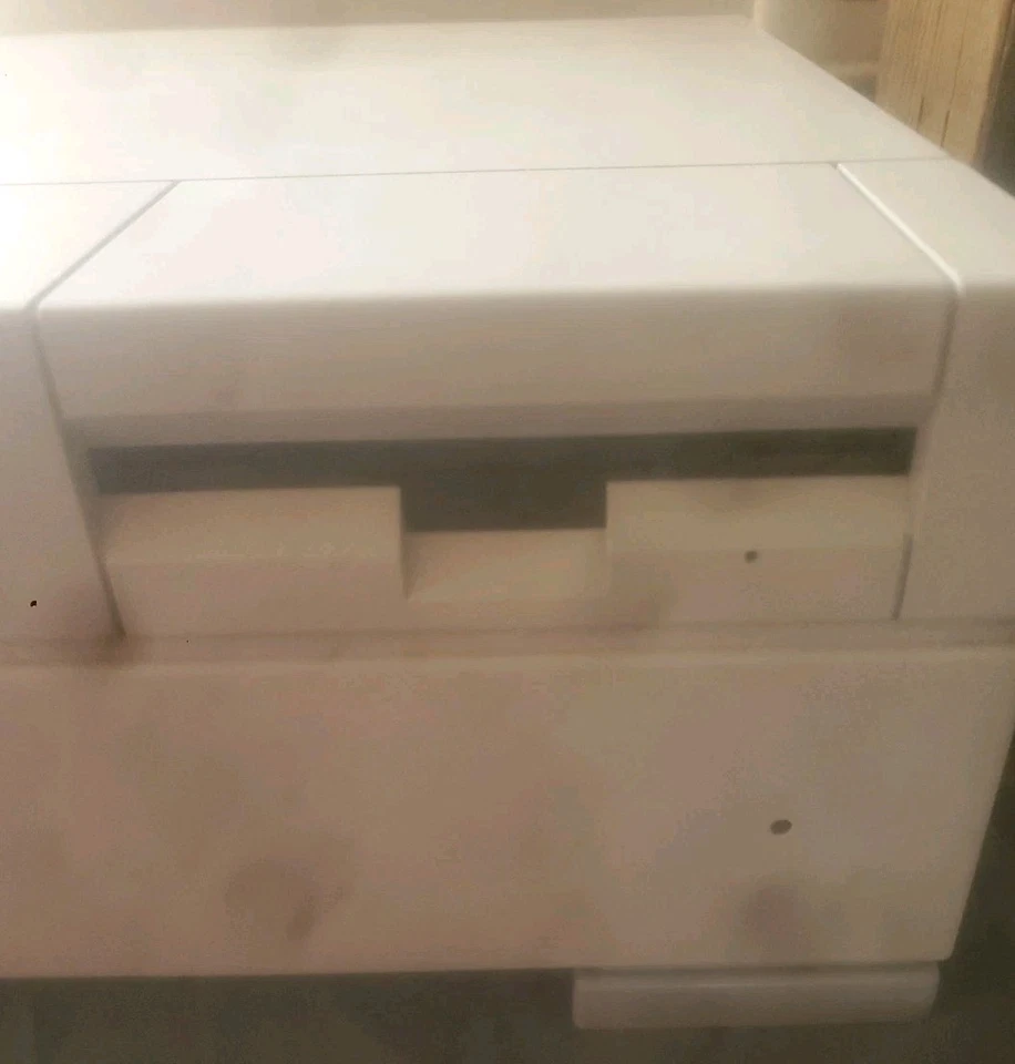 SUN SPARC IPC 47-63hz, 3.5 Floppy Removed From Functioning System - Image 3 of 4