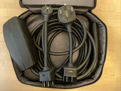 Tesla Gen3 Cybertruck charger mobile connector power share V2L