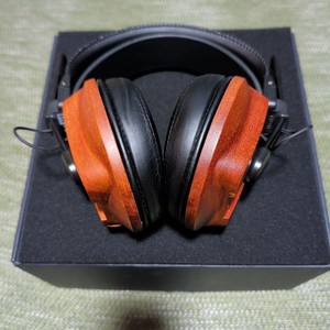 Fostex T60RP Stereo Headphones with African Mahogany Earcups and comfortable padding t-60-rp