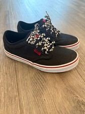 Vans low top youth skate shoes size 5