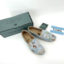 TOMS Womens 7 Holiday Cookie Print Slippers Blue Faux Fur Cozy Christmas