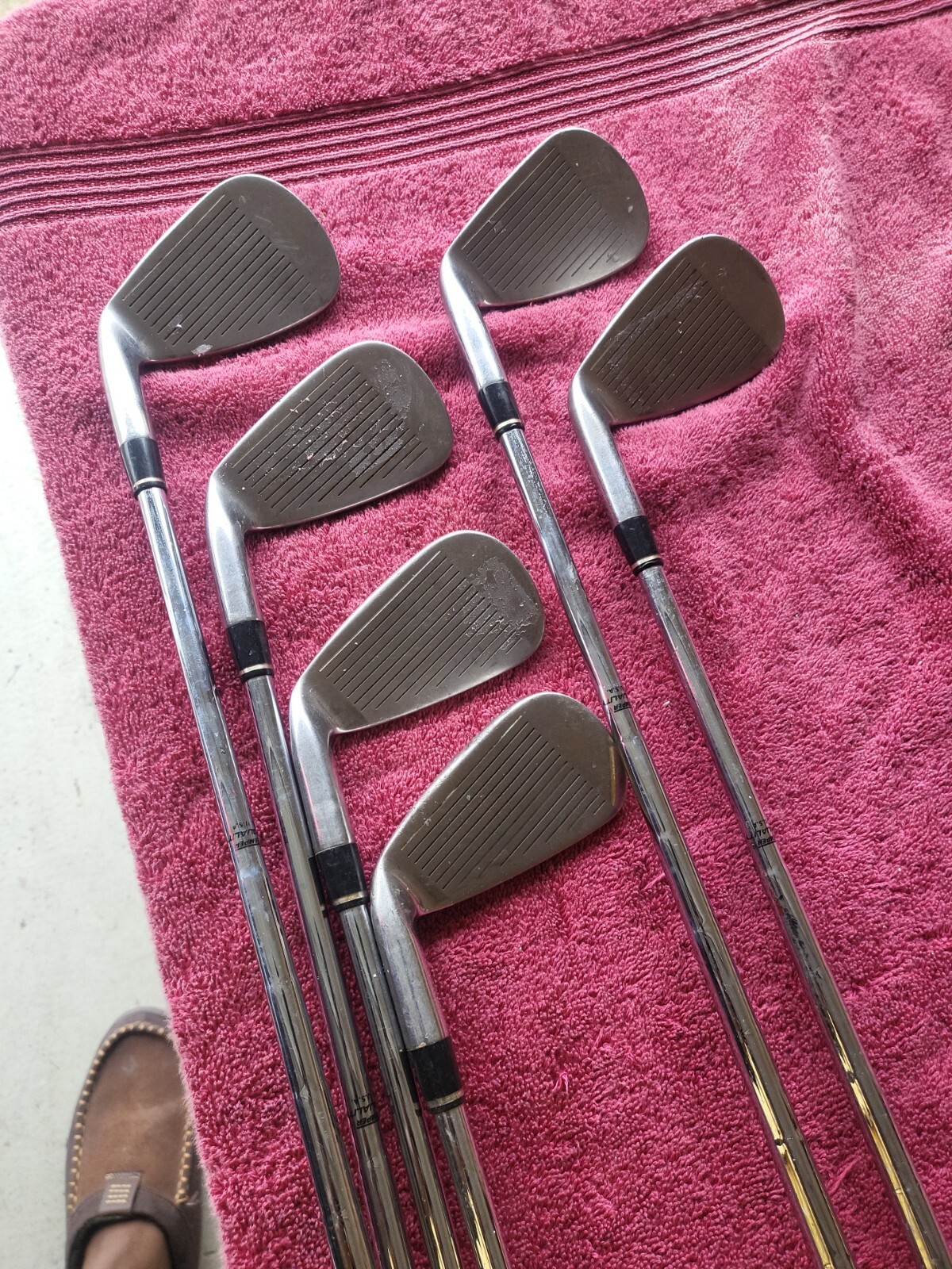 ADAMS IDEA A2 IRON SET, RH, 5 P STEEL SHAFTS eBay