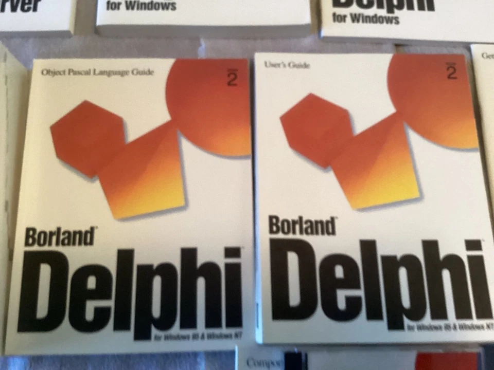 Vintage software developer Borland Delphi  version 2 ,manuals etc. - Image 4 of 4