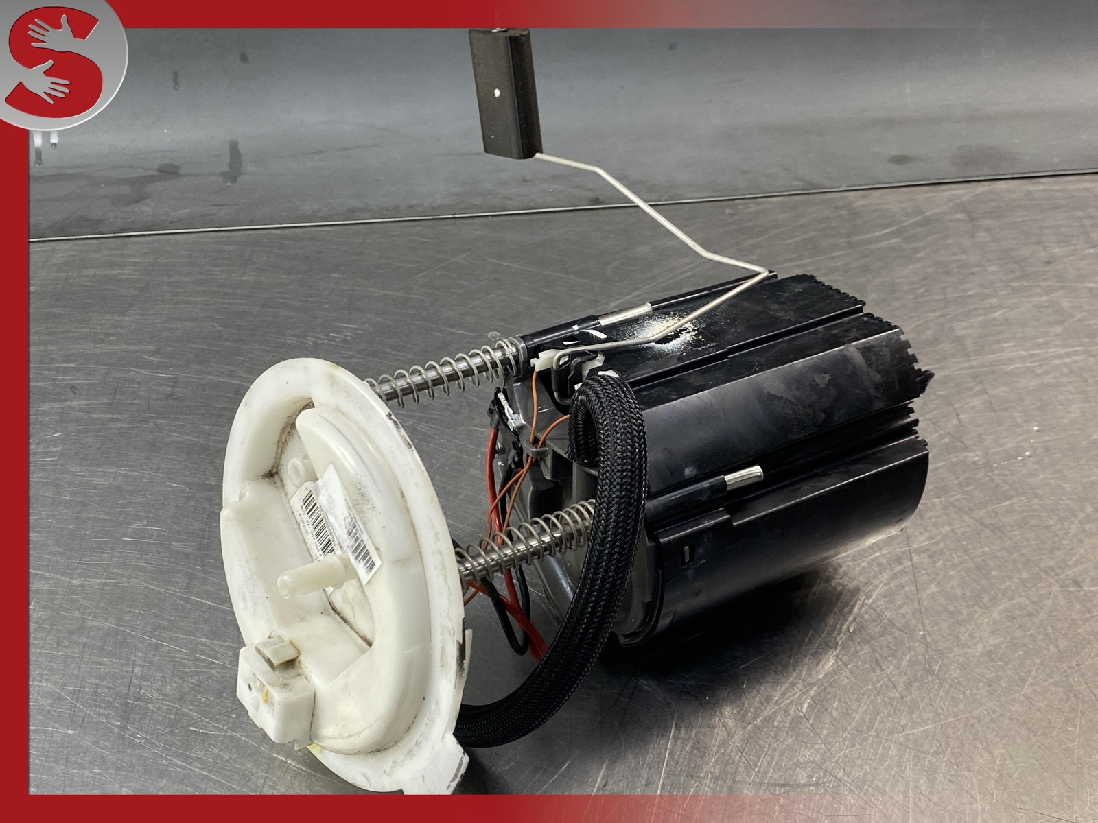 2014-2021 MASERATI QUATTROPORTE Ghibli TANK MOUNTED FUEL PUMP 670003734 OEM