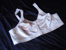 44C Beige Nylon Unlined Wireless PLAYTEX 18 Hour Active Lifestyle Bra 4159 44C