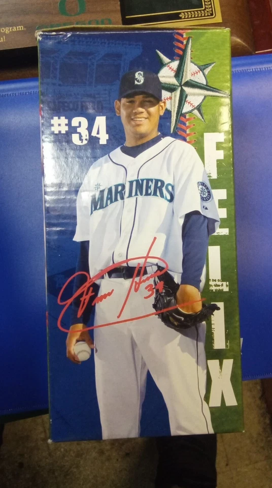 Felix Hernandez Seattle Mariners Stadium Bobblehead Root Sports 2010  Foto 4 de 4