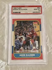 GEM MINT 1986 Akeem Olajuwon #82 Fleer Trading Card 💎💎💎