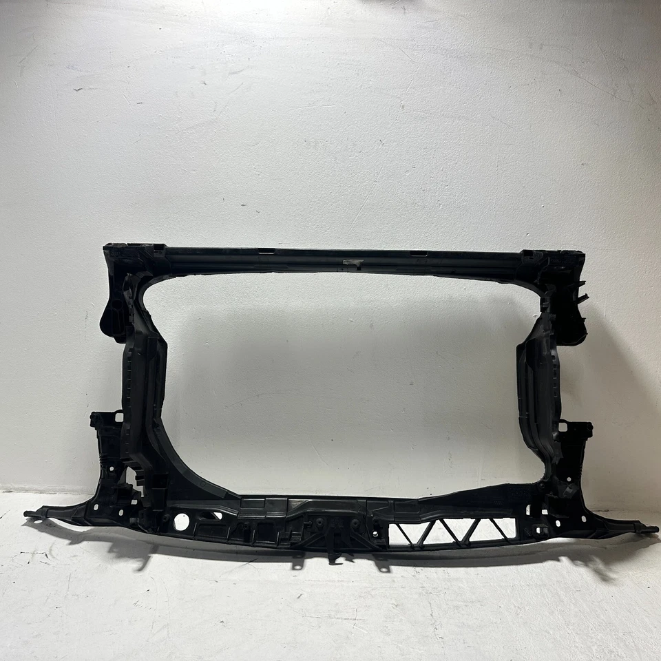 Audi S6 2013-2018 4,0 L motor radiador soporte OEM Foto 2 de 4