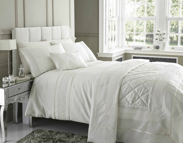 Ivory Cream Luxury Super King Duvet Cover Bedding Bed Set With Lace Detailing