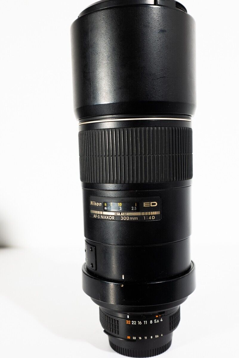 Nikon NIKKOR AF-I D ED IF 300mm f/2.8 AF-I D IF ED Lens for Nikon NIKKOR AF-I D ED IF 300mm f/2.8 AF-I D IF ED Lens for