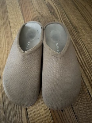 Rothy s Women s 8.5 Beige Knit Slip-On Flats Round Toe Synthetic Upper
