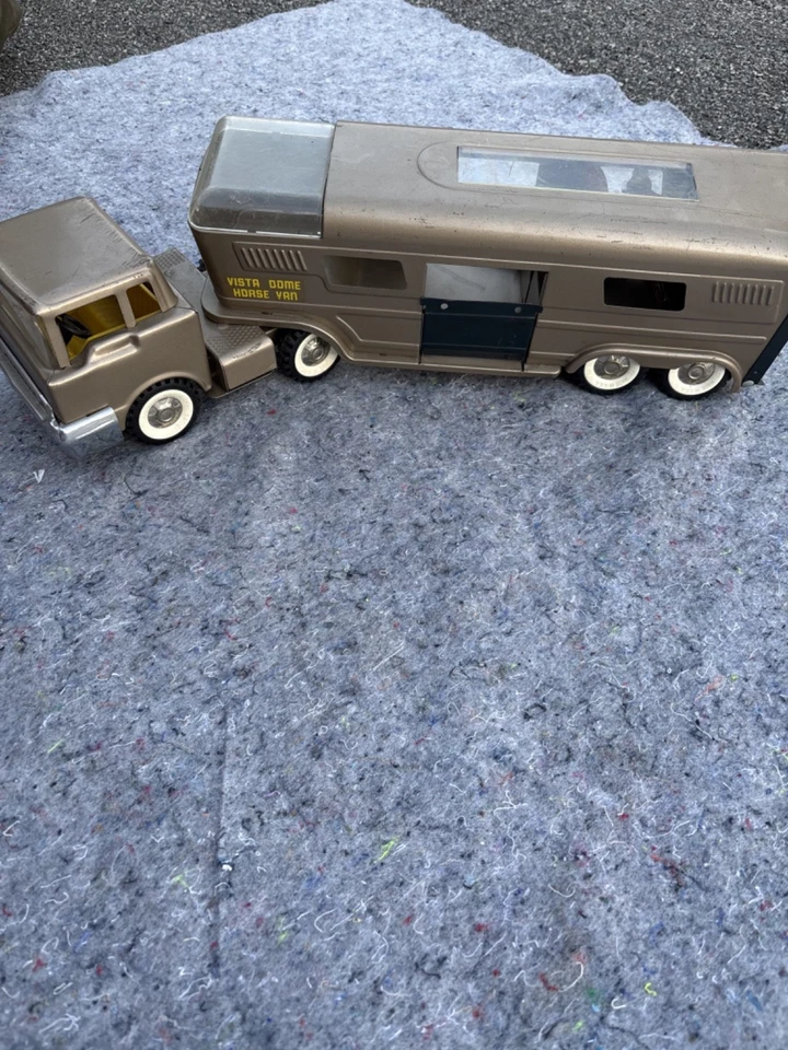 Remolque de colección Structo Vista Dome para caballos furgoneta con caballo Foto 2 de 4