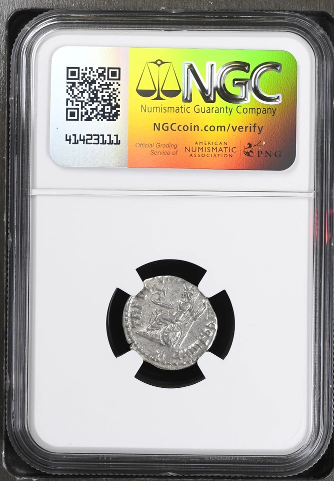 NGC VF Roman AR Denarius Commodus AD177-192 NGC Antiguos Certificado MUY BIEN Foto 2 de 3
