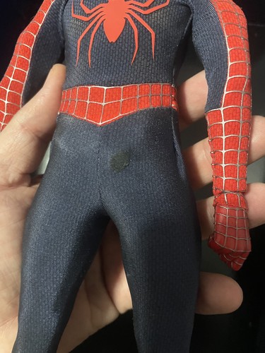 Hot Toys Spiderman mms 143 - scala 1/6 - Foto 8 di 9
