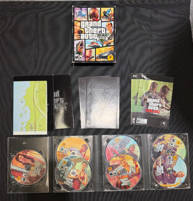 GTA V Grand Theft Auto 5 PC 7-disc set w/map, manual and GTA Online doc NICE!!!*