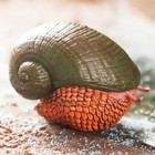 2pcs Realistic Plastic Snail Figurine Simulation Snail Figures Animal Figures