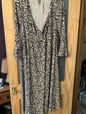 ASOS  Long Sleeve Maternity Wrap Dress size 10 animal print pattern BMWT