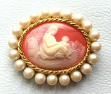 GRANDE BROCHE style Camée