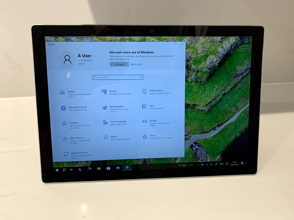 Microsoft Surface Pro 6 1796 12.3" Touch Windows 10 Pro 8GB 256GB SSD Silver - Image 2 of 4